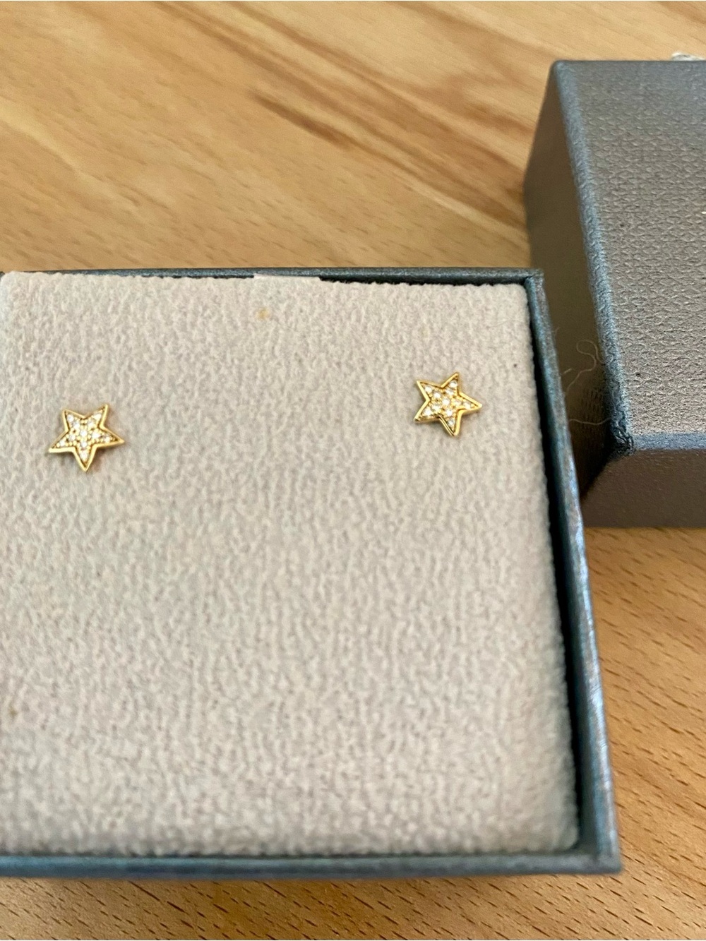 Bony Levy Gold Star 18K Yellow Gold  Stud Earrings - Picture 6 of 14